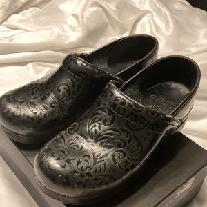 Dansko Black Clog Shoes - size38
